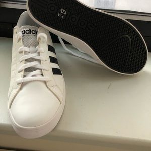 BRAND NEW Classic Adidas Sneakers
